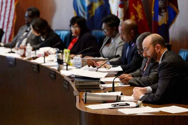 Detroit City Council urges on Michigan to control over tobacco and disposable vape pen flavors