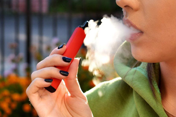 people using vape pen products