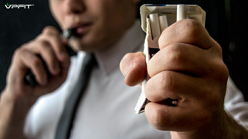 people quit smoking cigarettes by using vaping devices