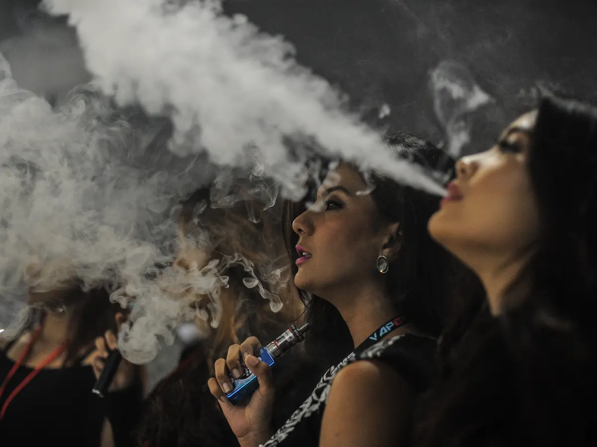 women vaping in Malaysia is rising